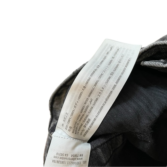 Abercrombie & Fitch The Ankle Straight Ultra High Rise Jeans - Picture 7 of 14